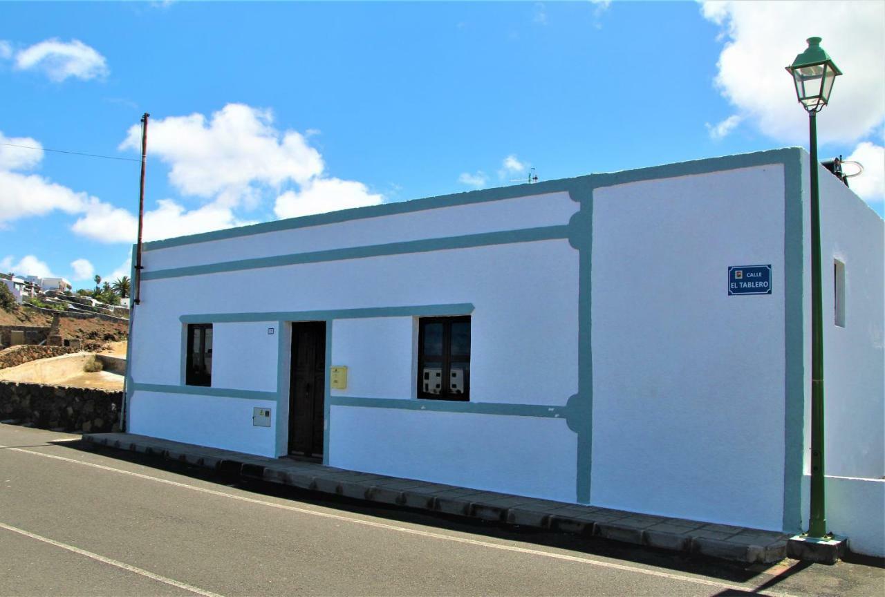 Casa Caldera Guiguan Villa Tinajo Exterior photo